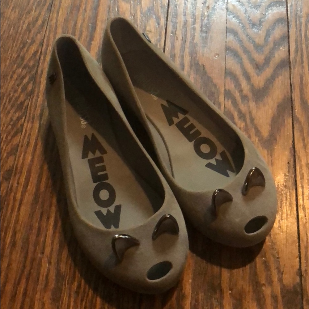 Mini Melissa cat peep toe